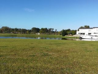 Foto 3 de Excelente lote al agua - Albanueva, Rincón de Milberg. Tigre