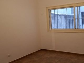 Alquiler 2 ambientes, vivienda o profesional
