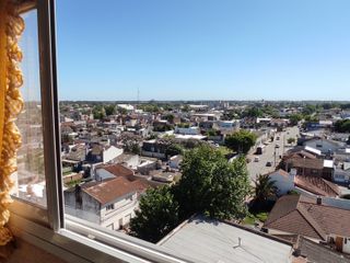 Foto 10 de VENDO DEPTO 4 AMBIENTES EN EDIF REPUBLICA (NECOCHEA)