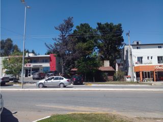 Foto 1 de propiedad , zona comercial y multifamiliar