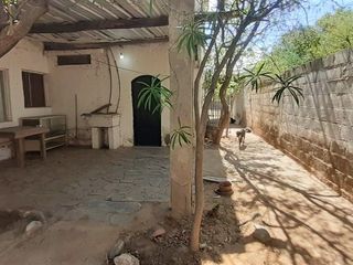 Casa en venta de 2 dormitorios c/ cochera en Otros Barrios