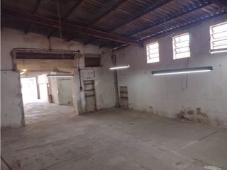 Foto 16 de Galpon 8.66x27 Mts.234 Mts.2-Garaje-Baño-Trifasica-Cubiertos 190 Mts.2