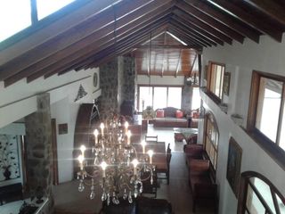 Foto 1 de VENTA-Casa con Vista Al Lago Vía a Las Cochas en Guaranda/ Urbec 19URB057