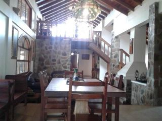 Foto 11 de VENTA-Casa con Vista Al Lago Vía a Las Cochas en Guaranda/ Urbec 19URB057
