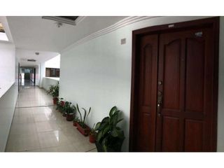 Foto 2 de departamento en venta en la don bosco en yanuncay baños