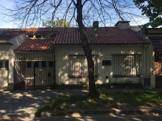 Foto 1 de Casa - Lomas de Zamora Oeste