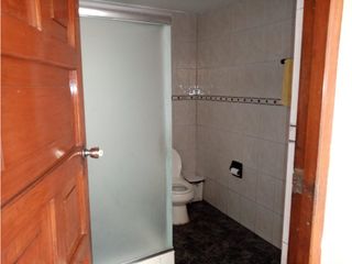 VENDO CASA DE 4 PISOS C/COCHERA EN URB. NARANJAL - SMP