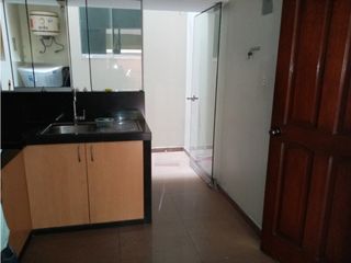 VENDO CASA DE 4 PISOS C/COCHERA EN URB. NARANJAL - SMP