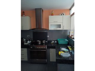 VENDO CASA DE 4 PISOS C/COCHERA EN URB. NARANJAL - SMP