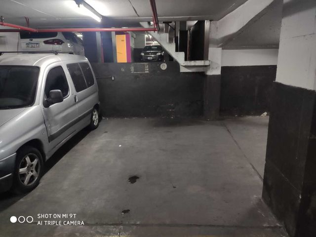 VENTA COCHERA EN SAN NICOLAS CON VIGILANCIA 24HS