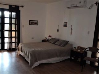 Casa en venta de 5 dormitorios c/ cochera en Otros Barrios