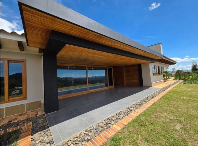 Casa en arriendo en Rionegro