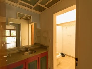 Foto 2 de EXCELENTE PROPIEDAD GERENCIAL CON DESTINO COMERCIAL