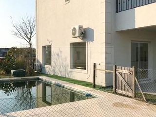 Foto 8 de Casa - Puertos del Lago