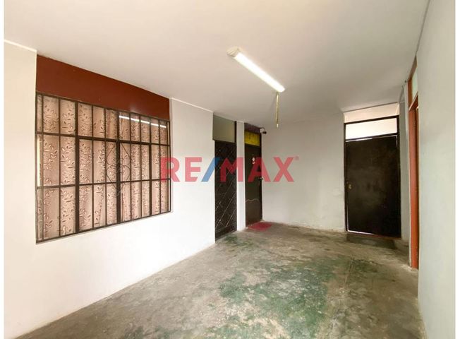 Casa en Venta en San Juan de Miraflores - Więcej