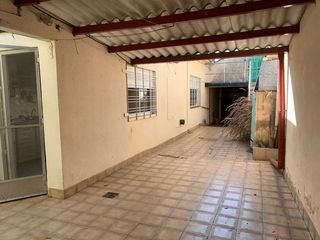 Casa PH en venta en Berazategui Este