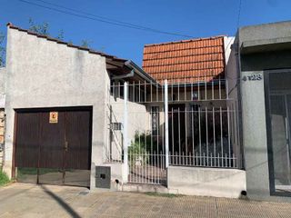 Casa PH en venta en Berazategui Este