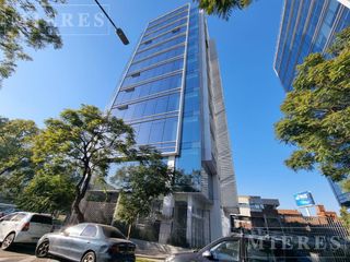 Oficinas en alquiler de 692 m2 en Lumina 3 en Panamericana y Gral. Paz