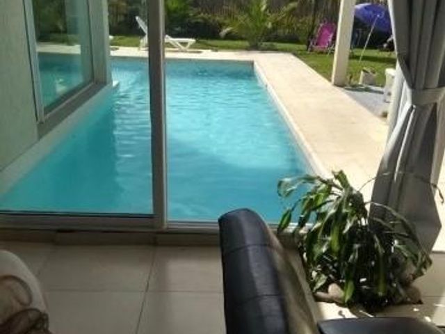Casa en venta - 2 Dormitorios 2 Baños - 400Mts2 - Miramar