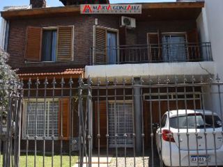 Chalet en Venta Villa Sarmiento / Moron (A120 3620)
