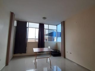 Foto 15 de Venta de Edificio en el Centro de Manta