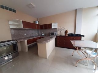 Foto 11 de Venta de Edificio en el Centro de Manta