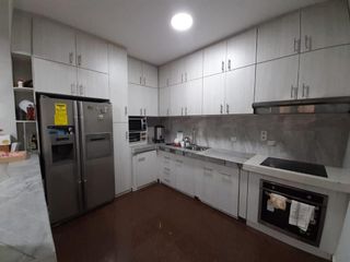 Foto 4 de Venta de Edificio en el Centro de Manta