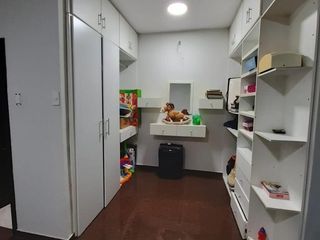 Foto 5 de Venta de Edificio en el Centro de Manta