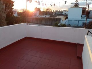 Casa PH en venta en Quilmes Este