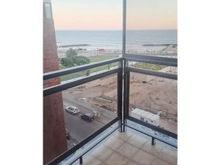 Foto 4 de ALQUILER POR TEMPORADA - CON BALCÓN Y VISTA AL MAR, WIFI Y COCHERA