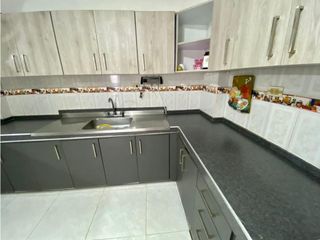 Foto 4 de SE VENDE O ARRIENDA CASA CON 5 HABITACIONES EN EL BARRIO JARDIN