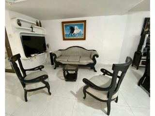 Foto 3 de SE VENDE O ARRIENDA CASA CON 5 HABITACIONES EN EL BARRIO JARDIN