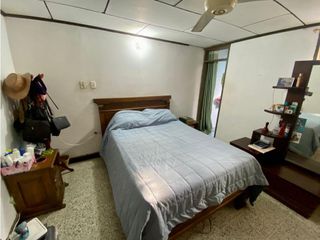 Foto 12 de SE VENDE O ARRIENDA CASA CON 5 HABITACIONES EN EL BARRIO JARDIN