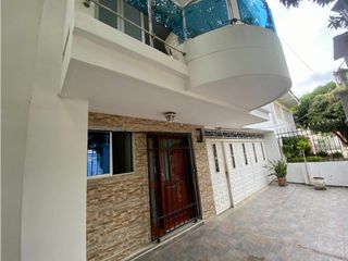Foto 2 de SE VENDE O ARRIENDA CASA CON 5 HABITACIONES EN EL BARRIO JARDIN
