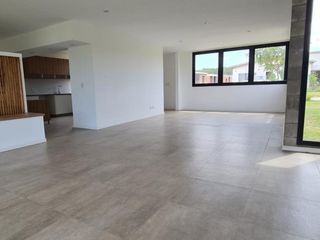 Foto 2 de Casa - Mar Del Plata