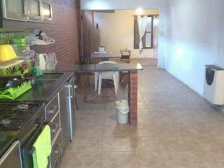 Casa en venta - 3 dormitorios 1 baño - 400mts2 - City Bell, La Plata