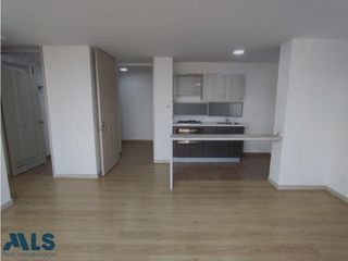 Venta de apartamento en unidad de Copacabana(MLS#246302)