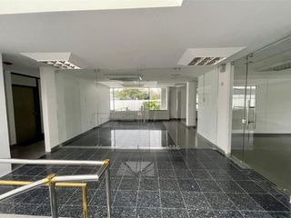 Alquiler Local 45 m² en Los Olivos, Sector Ceibos