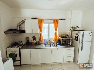 Departamento en venta - 2 dormitorios 1 baño - Cochera - 70 mts2 - La Plata [FINANCIADO]