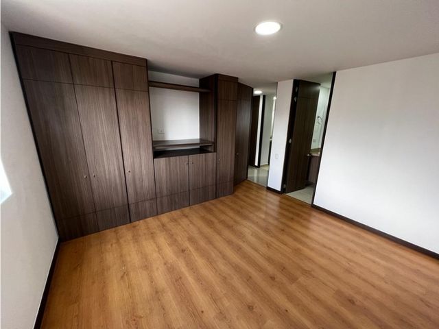 SE VENDE HERMOSO APARTAMENTO EN SABANETA, AV LAS VEGAS