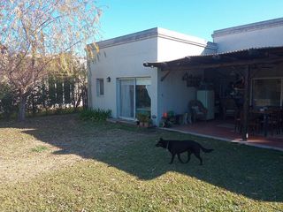 Foto 36 de VENTA CASA 4 AMBIENTES EN DIQUE LUJÁN
