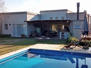 Foto 40 de VENTA CASA 4 AMBIENTES EN DIQUE LUJÁN
