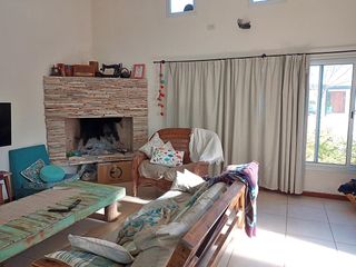 Foto 5 de VENTA CASA 4 AMBIENTES EN DIQUE LUJÁN