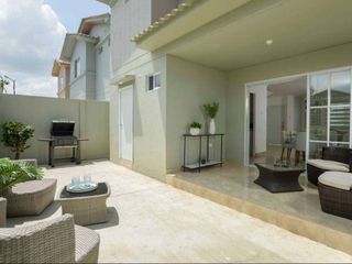 Foto 7 de Venta de Casa en Urb. Casa Laguna con acabados de lujo a pocos minutos de Ciudad Dorado, Samborondon