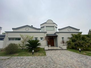 Foto 2 de Casa en venta en Haras del Sur I
