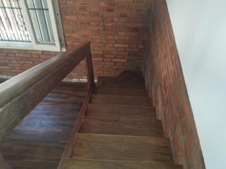 Foto 4 de HERMOSA CASA ESTILO CHALET DE 3 DORMITORIOS, GRAN TERRENO EN POSADAS MISIONES