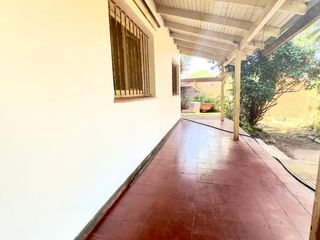 Foto 17 de HERMOSA CASA ESTILO CHALET DE 3 DORMITORIOS, GRAN TERRENO EN POSADAS MISIONES