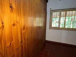Foto 11 de HERMOSA CASA ESTILO CHALET DE 3 DORMITORIOS, GRAN TERRENO EN POSADAS MISIONES