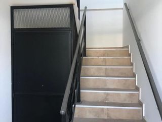 OFICINA A ESTRENAR DE 100m2 - 1° PISO S/COLECTORA ESTE