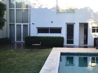 Foto 1 de Importante Casa en Alquiler Temporario